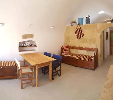 Apartman Corones House *